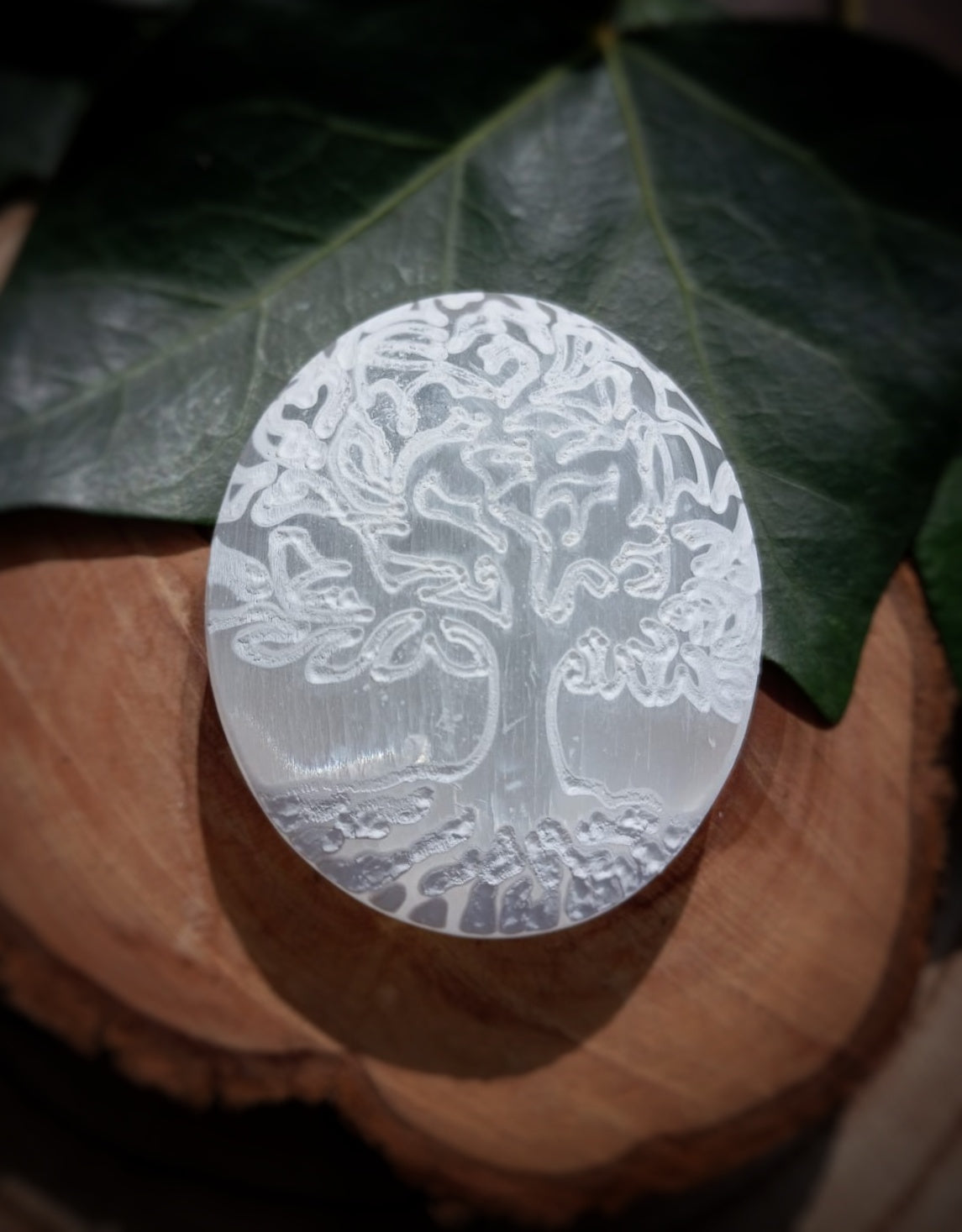 Talla de Selenita "Jabón": Árbol de la Vida