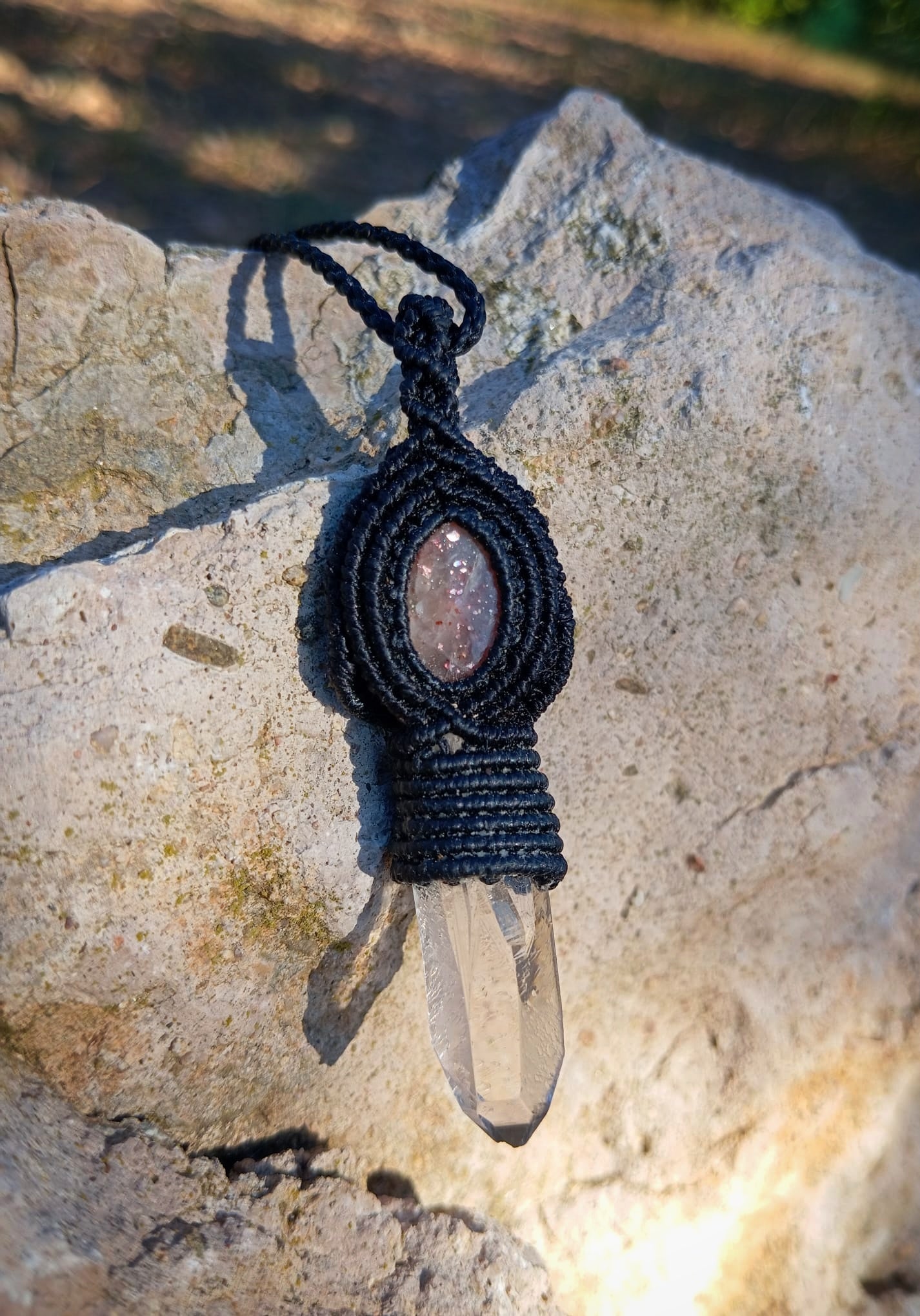 NOVEDAD Colgante con Piedra Sol y Punta de Cuarzo (Pieza única)