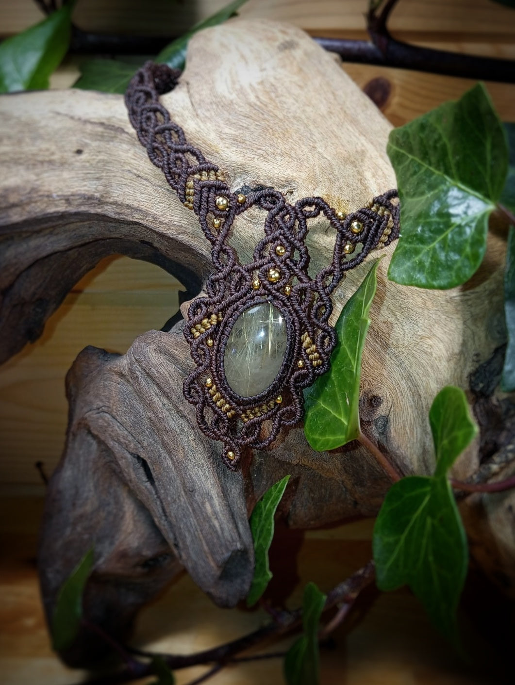 Joyería artesanal
Joyería de micromacramé
Collares de micromacramé
Colgante de micromacramé
Joyas hechas a mano 
Joyería boho chic
Joyería étnica artesanal
Bisutería artesanal España
Comprar joyería artesanal online
Mineral
Cuarzo 
Cuarzo rutilado
