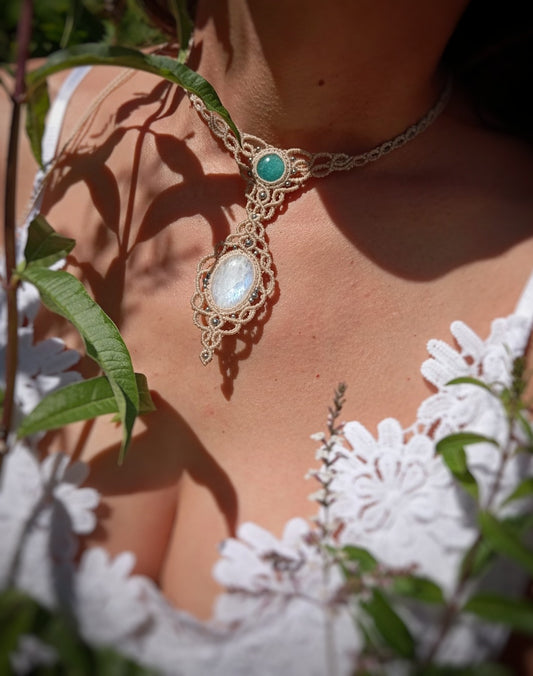 Gargantilla Kalma con Amazonita y Piedra Luna (Pieza única)