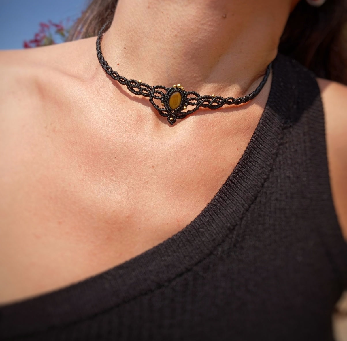 Gargantilla Psikhi (negra) con Ojo de Tigre