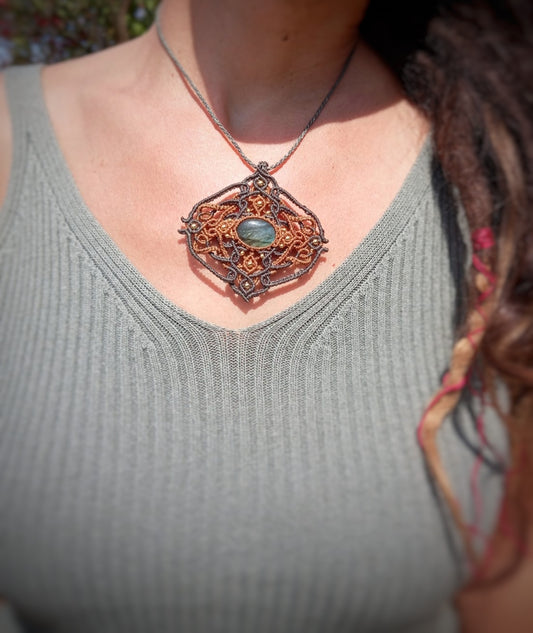 Mandala con Labradorita (Pieza única)