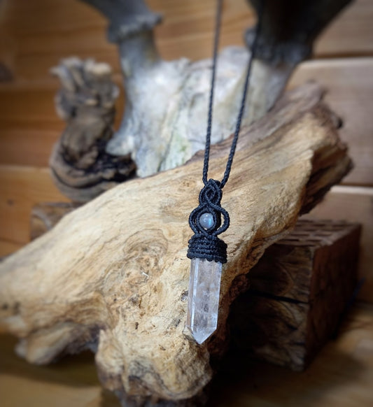 Colgante Punta de Cuarzo (Pieza Única)
