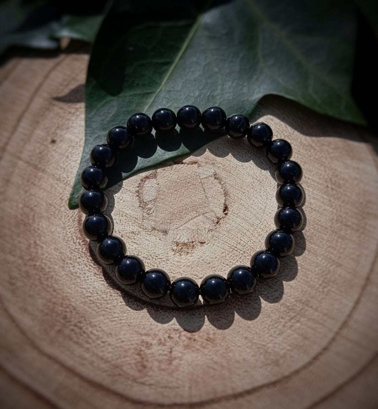 Pulsera de Obsidiana Negra (8 mm): Tu Escudo de Tierra