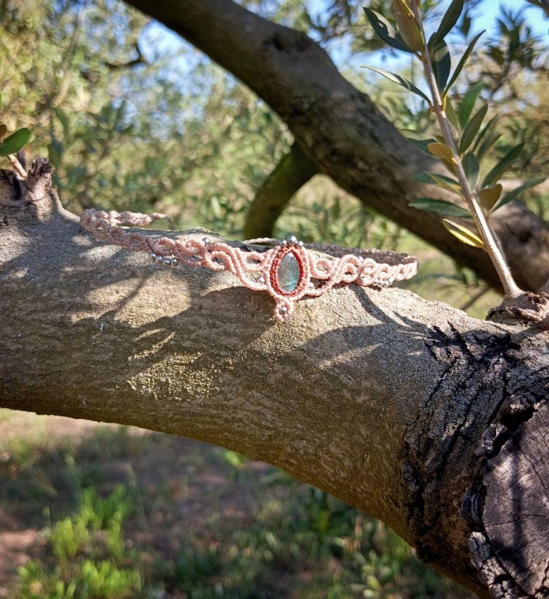 NOVEDAD  Gargantilla con Labradorita (Pieza única)