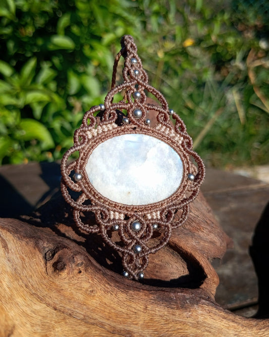 NOVEDAD  Colgante Lluna con Piedra Luna (Pieza única)