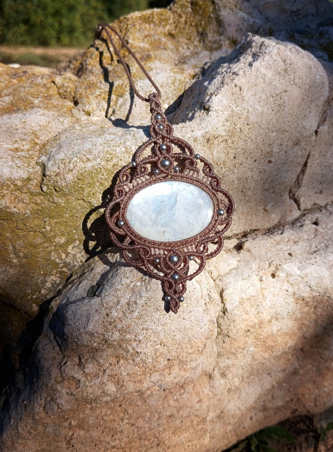 NOVEDAD  Colgante Lluna con Piedra Luna (Pieza única)