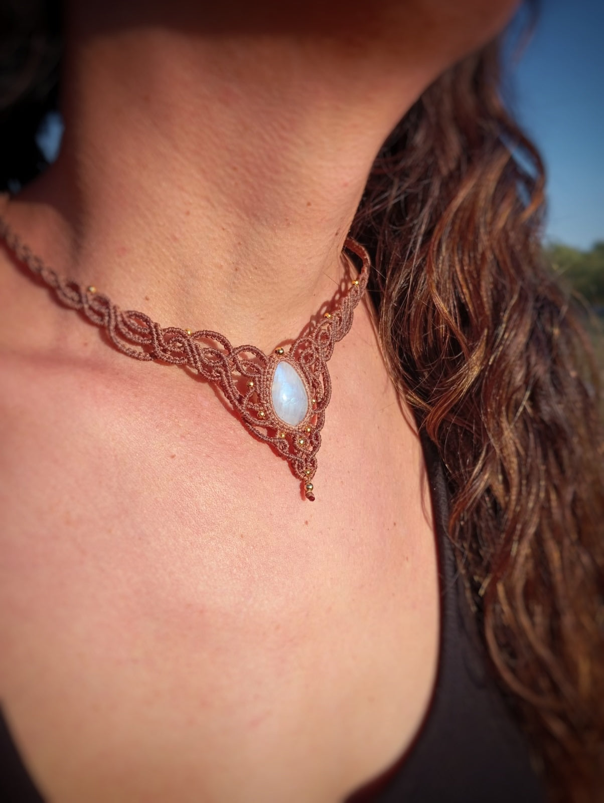NOVEDAD  Gargantilla con Piedra Luna (Pieza única)