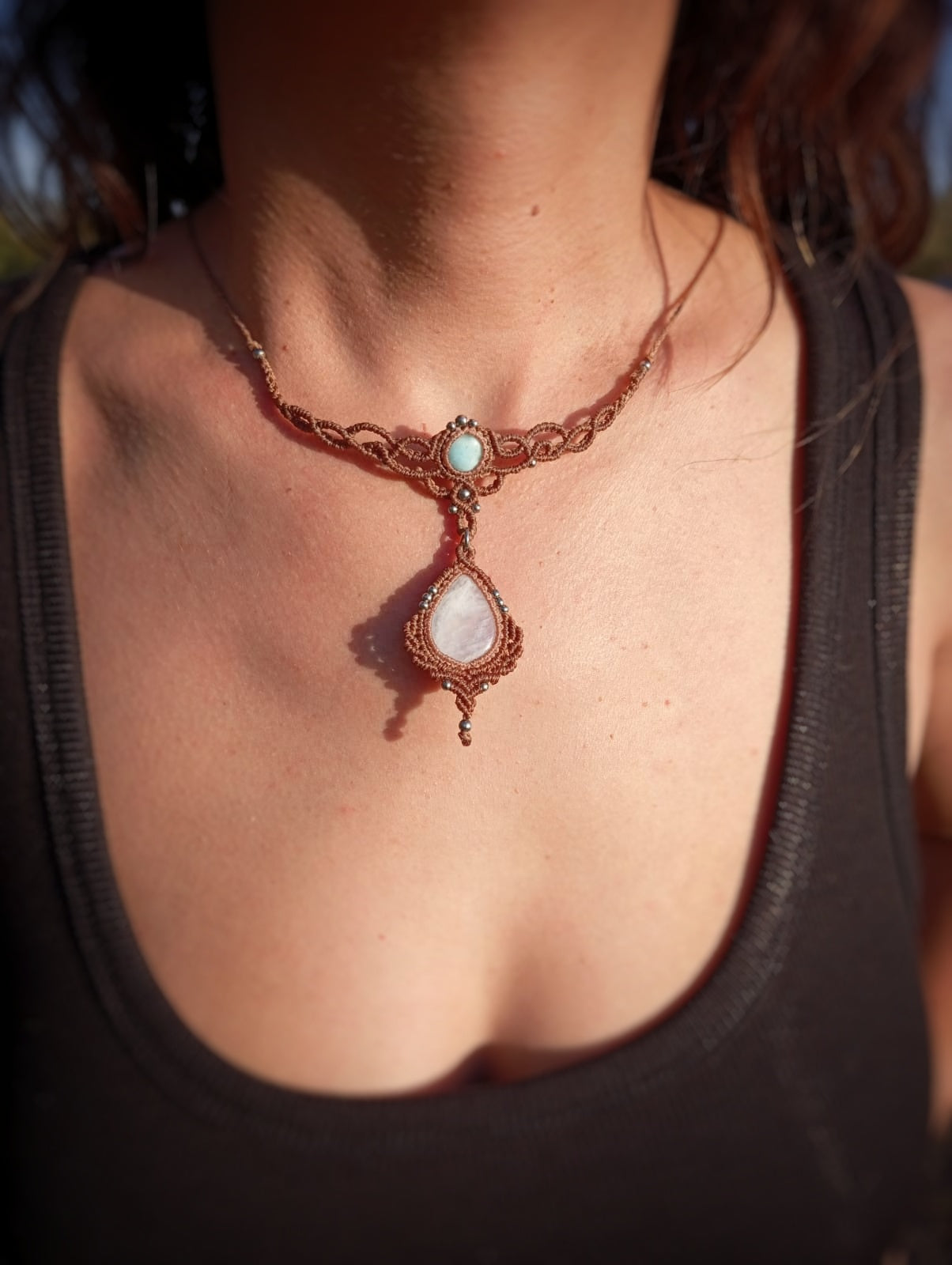 NOVEDAD  Gargantilla con Larimar y Piedra Luna (Pieza única)