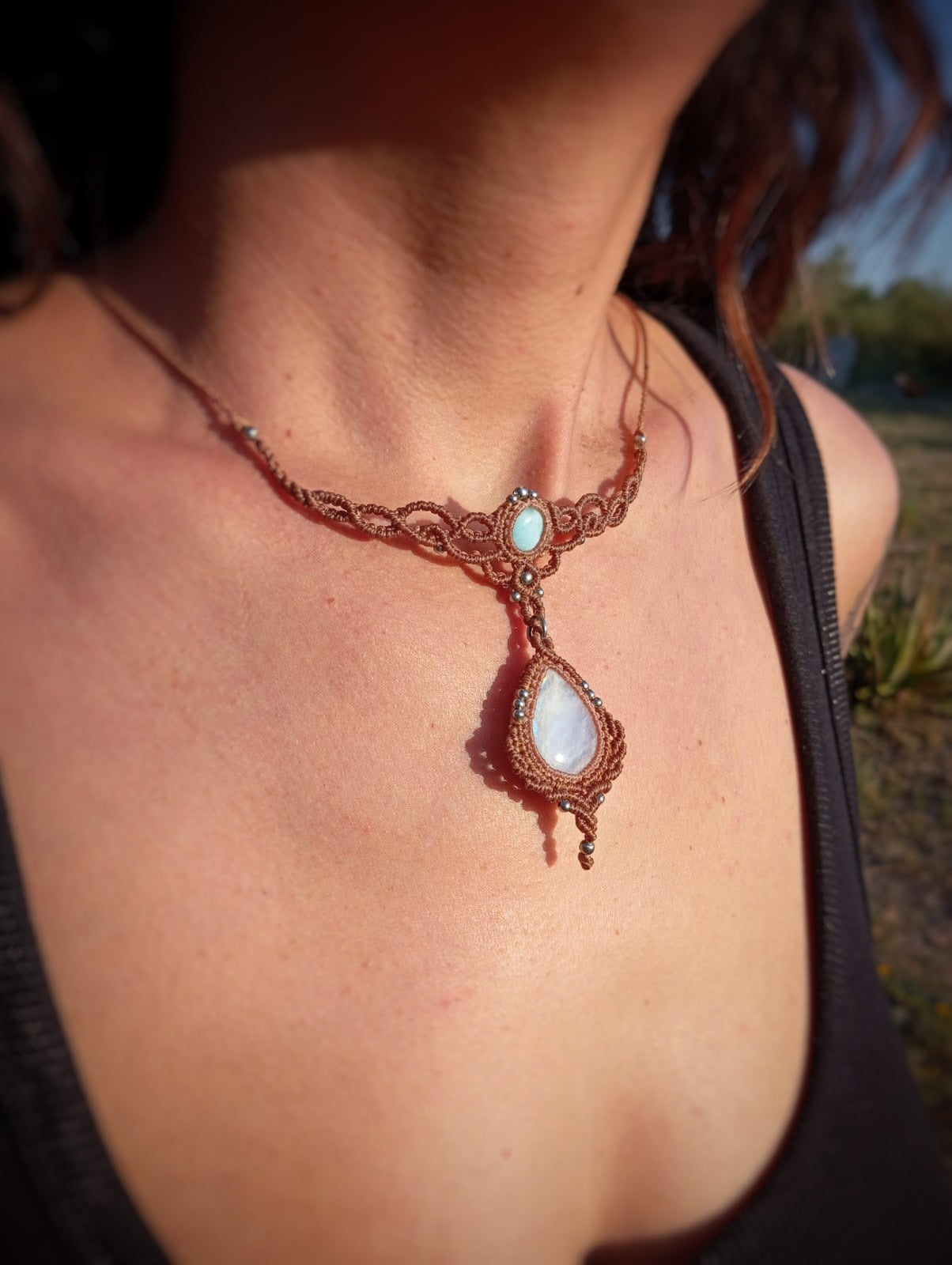 NOVEDAD  Gargantilla con Larimar y Piedra Luna (Pieza única)