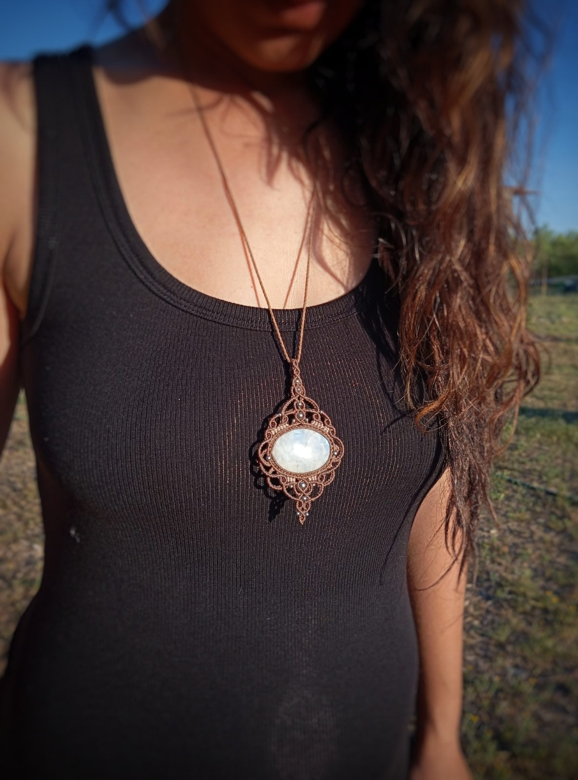 NOVEDAD  Colgante Lluna con Piedra Luna (Pieza única)