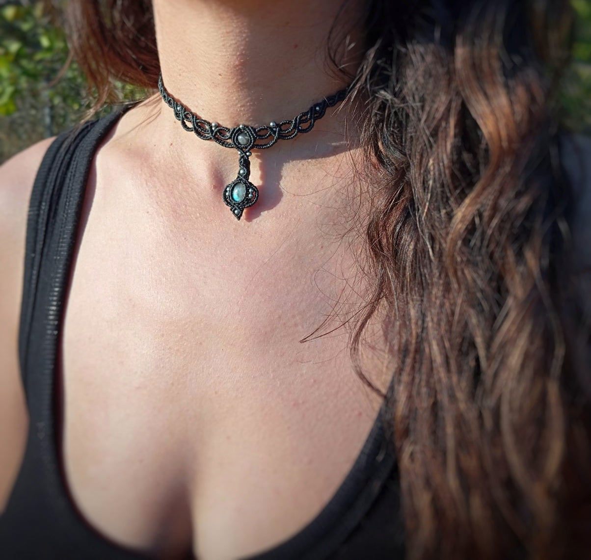 NOVEDAD  Gargantilla con Labradorita y bola de Labradorita de 6mm (Pieza única)